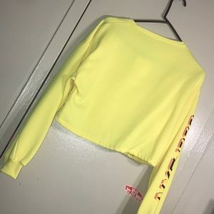 Zara Tops - Crop Top Sweater Zara Tops - Crop Top Sweater